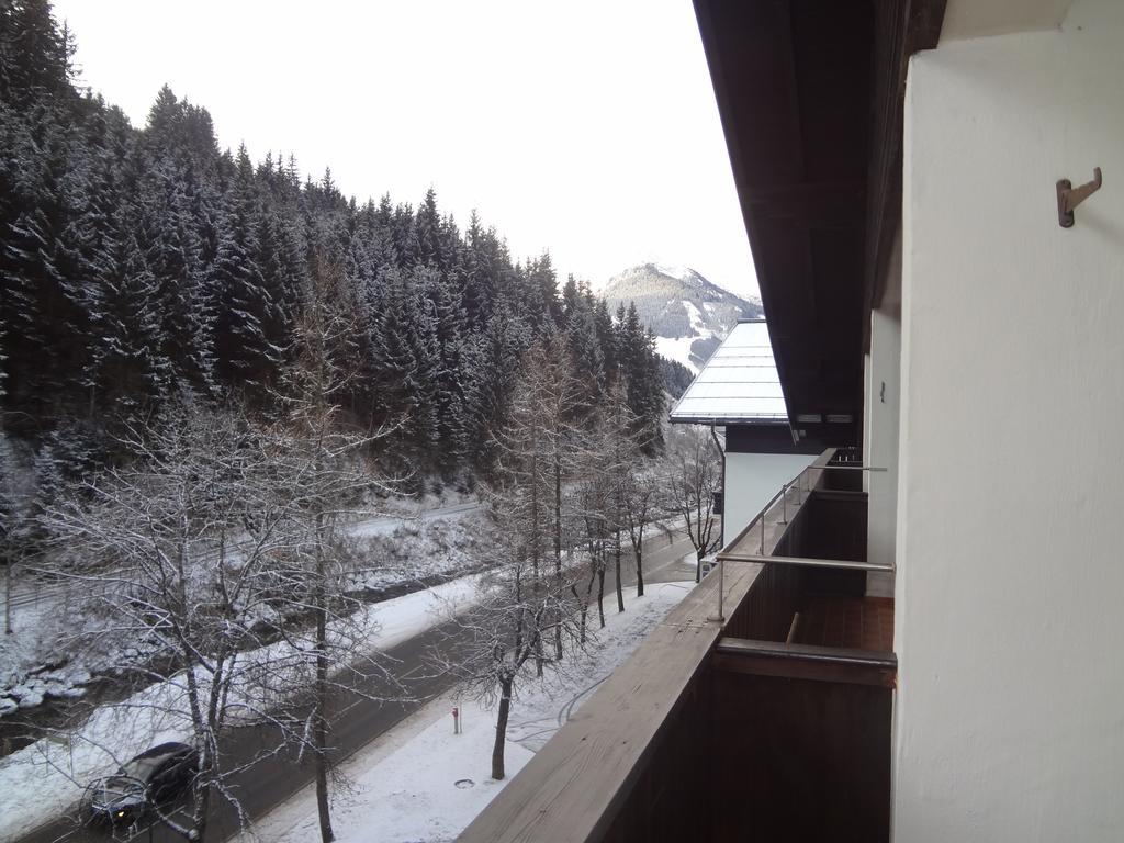 Alpenappartements Domicil Include Jokercard Saalbach-Hinterglemm Exterior photo